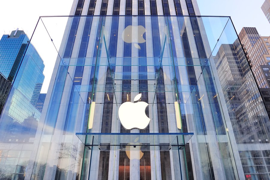 Trump Urges Apple to Stop Making iPhones in India, Calls for Return to U.S. Manufacturing