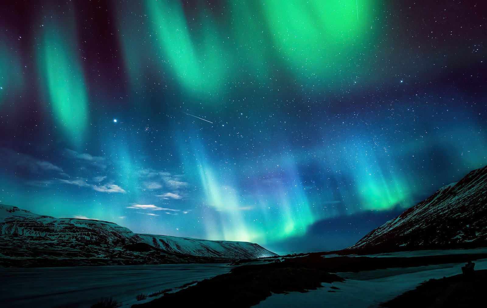 Rare Northern Lights Illuminate U.S. Skies Amid Powerful Geomagnetic Storm